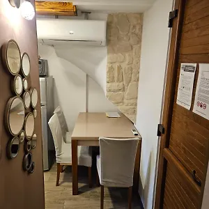 https://reval-luxury-stone-house-apartments.splithotels.org