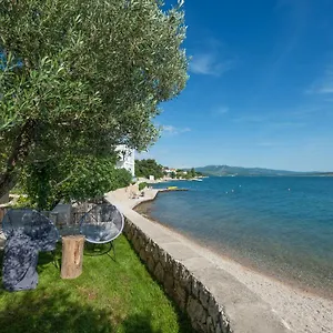 Maruna House Apartment Maslenica